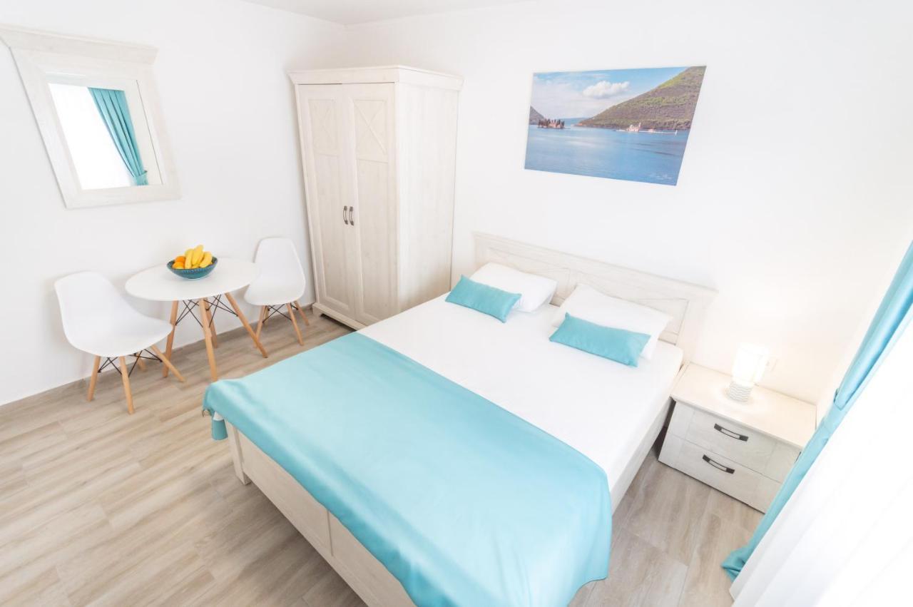 Seafront Apartment Kotor Exterior foto